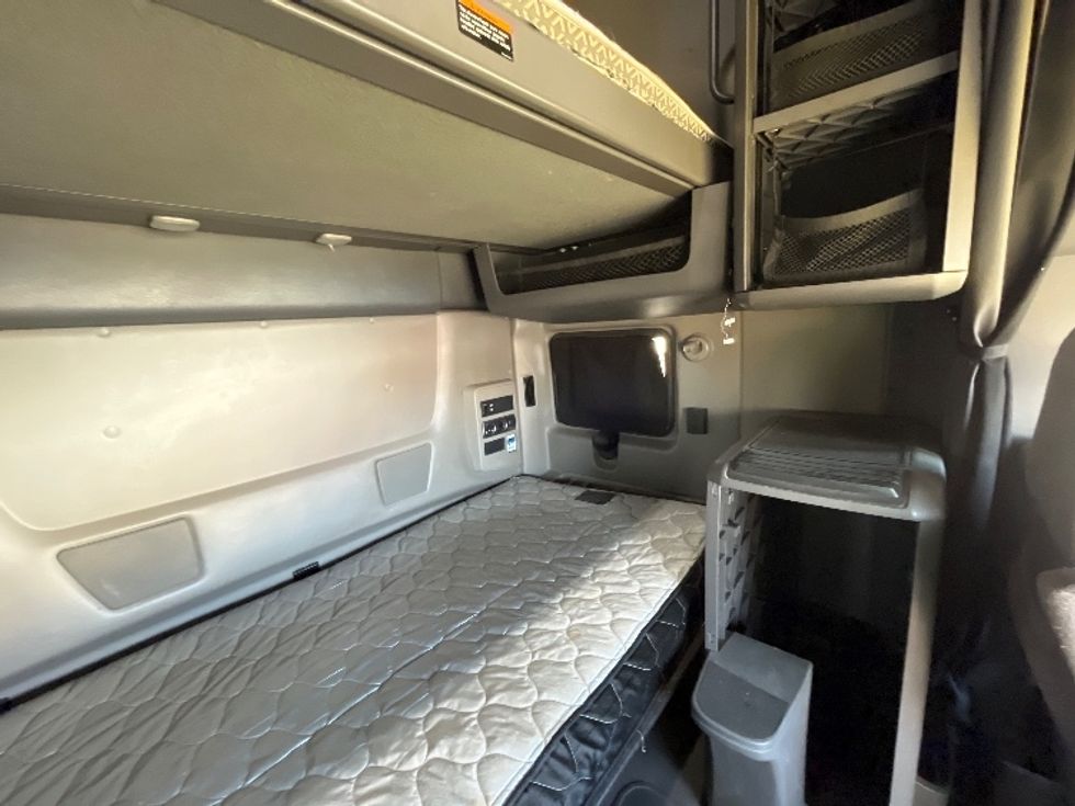 Sleeper Tractor-Heavy Duty Tractors-International-2022-LT625-El Paso-TX-729,512\n\t\tmiles-$ 30,000 - Image 18