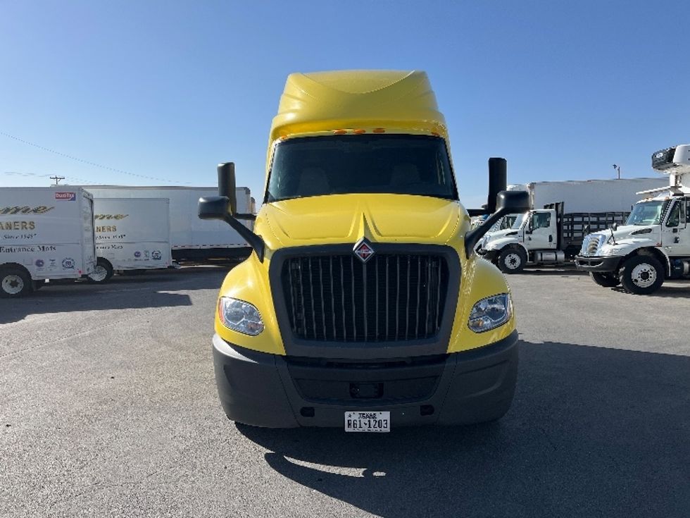 Sleeper Tractor-Heavy Duty Tractors-International-2022-LT625-El Paso-TX-729,512\n\t\tmiles-$ 30,000 - Image 2