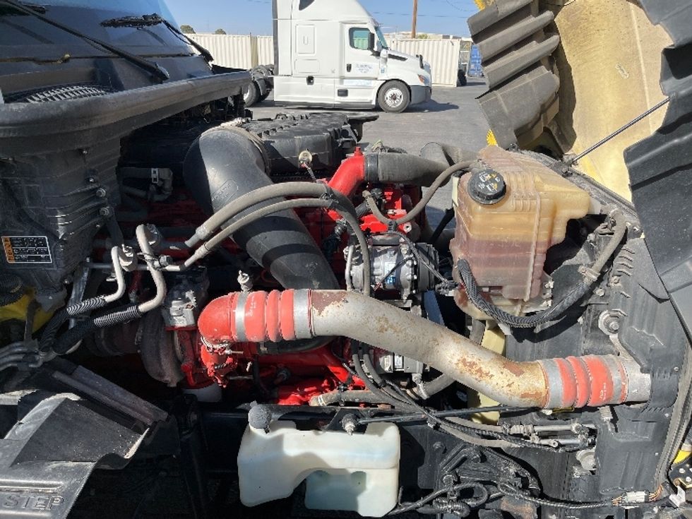 Sleeper Tractor-Heavy Duty Tractors-International-2022-LT625-El Paso-TX-729,512\n\t\tmiles-$ 30,000 - Image 20