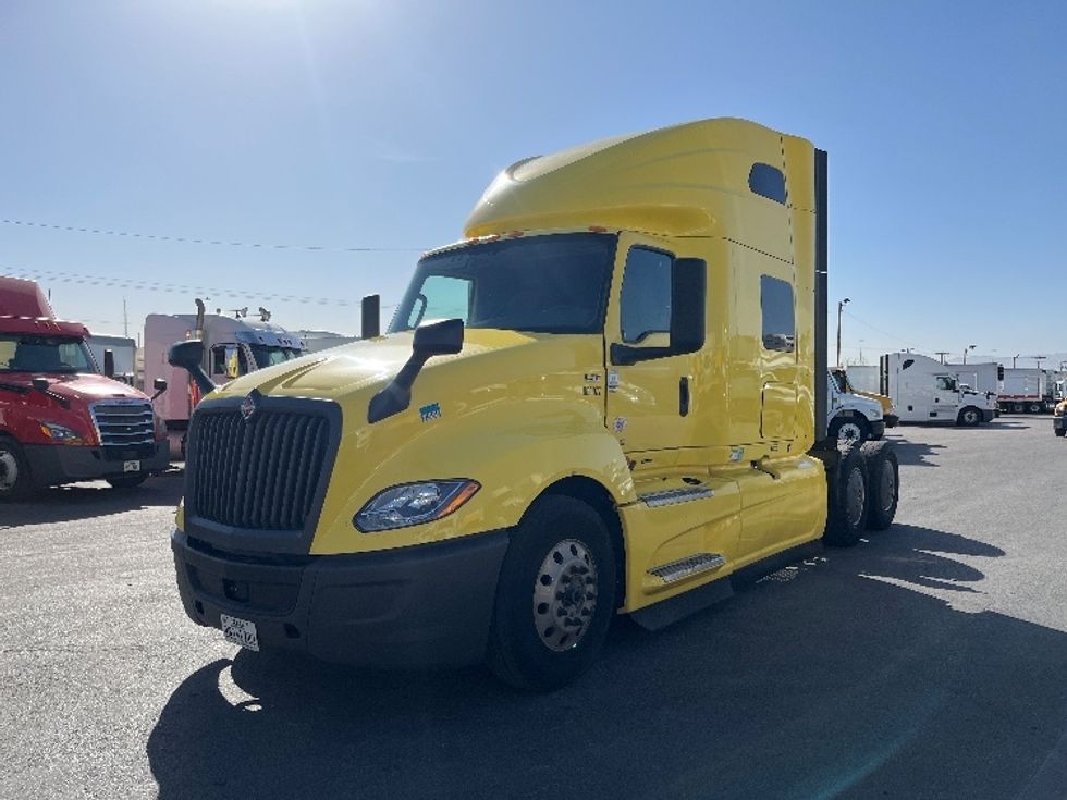 Sleeper Tractor-Heavy Duty Tractors-International-2022-LT625-El Paso-TX-729,512\n\t\tmiles-$ 30,000 - Image 3