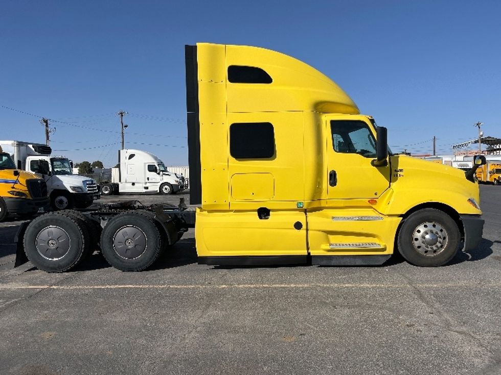 Sleeper Tractor-Heavy Duty Tractors-International-2022-LT625-El Paso-TX-729,512\n\t\tmiles-$ 30,000 - Image 8