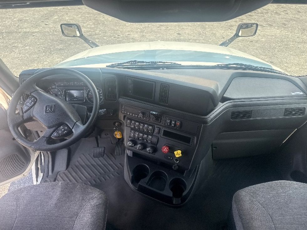 Sleeper Tractor-Heavy Duty Tractors-International-2022-LT625-Forest Park-GA-414,329\n\t\tmiles-$ 64,250 - Image 12