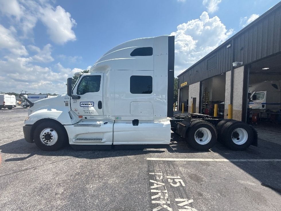 Sleeper Tractor-Heavy Duty Tractors-International-2022-LT625-Forest Park-GA-414,329\n\t\tmiles-$ 64,250 - Image 4