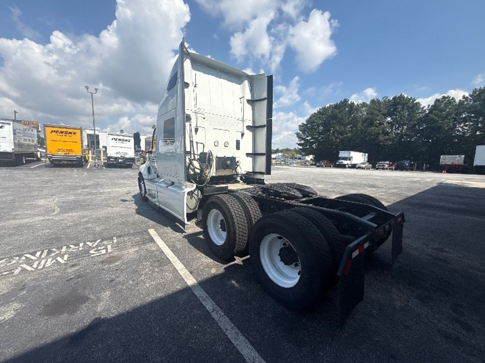 Sleeper Tractor-Heavy Duty Tractors-International-2022-LT625-Forest Park-GA-414,329\n\t\tmiles-$ 64,250 - Image 5