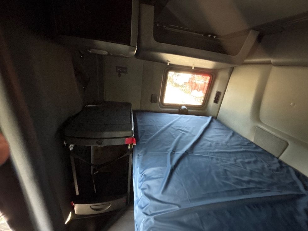 Sleeper Tractor-Heavy Duty Tractors-International-2022-LT625-Fort Wayne-IN-402,187\n\t\tmiles-$ 63,000 - Image 19