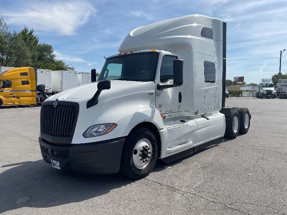 Sleeper Tractor-Heavy Duty Tractors-International-2022-LT625-Fort Wayne-IN-404,675\n\t\tmiles-$ 62,750 - Image 3