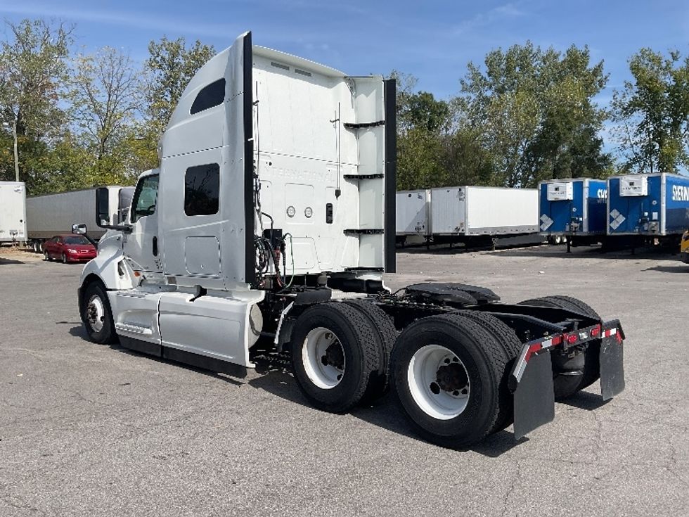 Sleeper Tractor-Heavy Duty Tractors-International-2022-LT625-Fort Wayne-IN-404,675\n\t\tmiles-$ 62,750 - Image 5