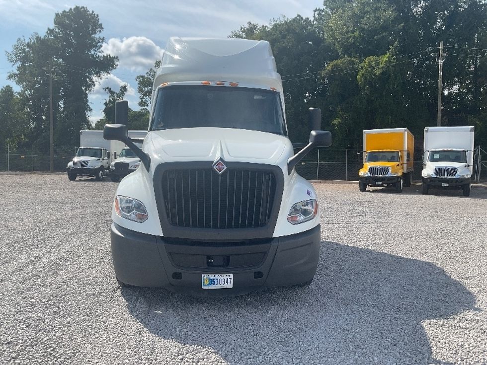 Sleeper Tractor-Heavy Duty Tractors-International-2022-LT625-Homewood-AL-378,764\n\t\tmiles-$ 68,500 - Image 2