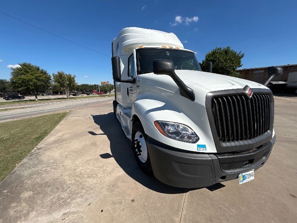 Sleeper Tractor-Heavy Duty Tractors-International-2022-LT625-Houston-TX-448,968\n\t\tmiles-$ 59,750 - Image 4