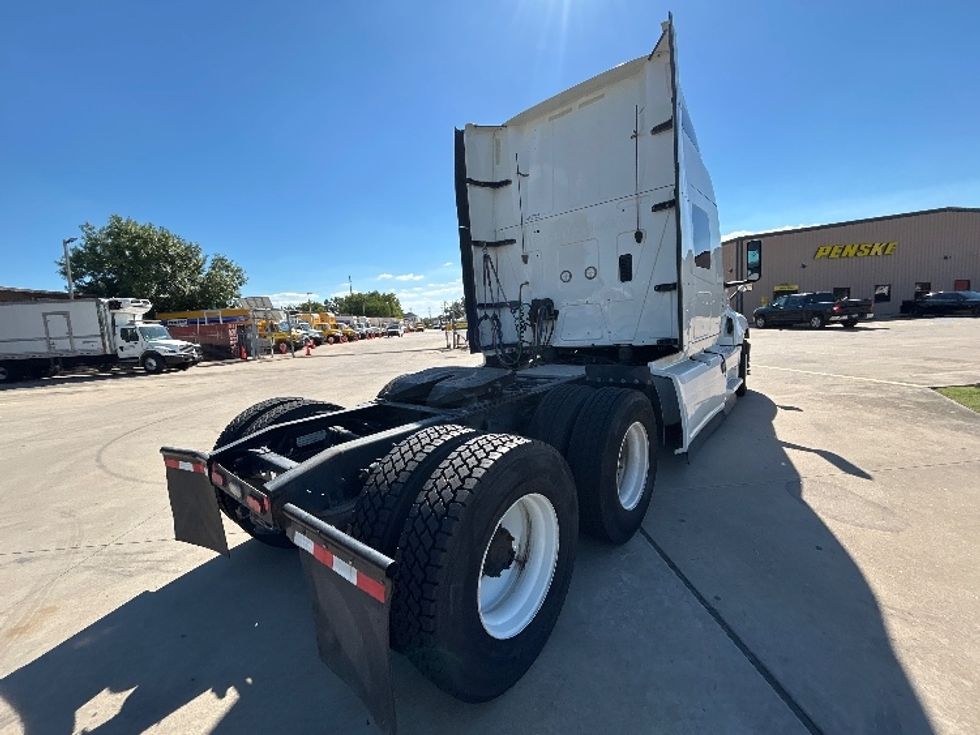 Sleeper Tractor-Heavy Duty Tractors-International-2022-LT625-Houston-TX-448,968\n\t\tmiles-$ 60,750 - Image 21