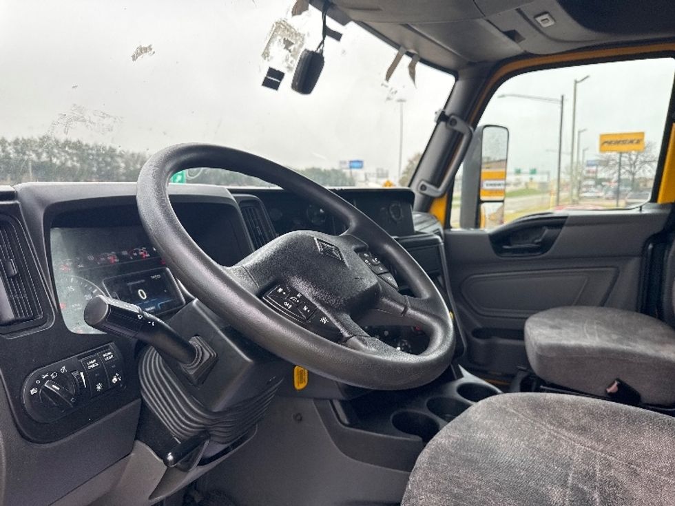 Sleeper Tractor-Heavy Duty Tractors-International-2022-LT625-Houston-TX-528,867\n\t\tmiles-$ 45,250 - Image 10