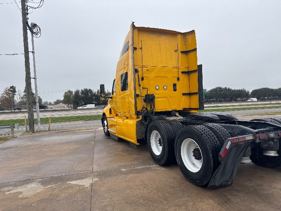 Sleeper Tractor-Heavy Duty Tractors-International-2022-LT625-Houston-TX-528,867\n\t\tmiles-$ 45,250 - Image 5