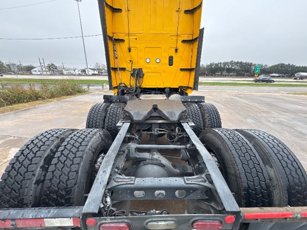 Sleeper Tractor-Heavy Duty Tractors-International-2022-LT625-Houston-TX-528,867\n\t\tmiles-$ 45,250 - Image 6