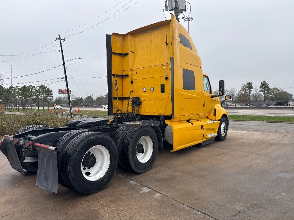 Sleeper Tractor-Heavy Duty Tractors-International-2022-LT625-Houston-TX-528,867\n\t\tmiles-$ 45,250 - Image 7