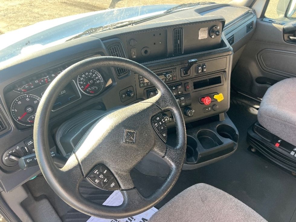 Sleeper Tractor-Heavy Duty Tractors-International-2022-LT625-Indian Trail-NC-271,232\n\t\tmiles-$ 71,000 - Image 11