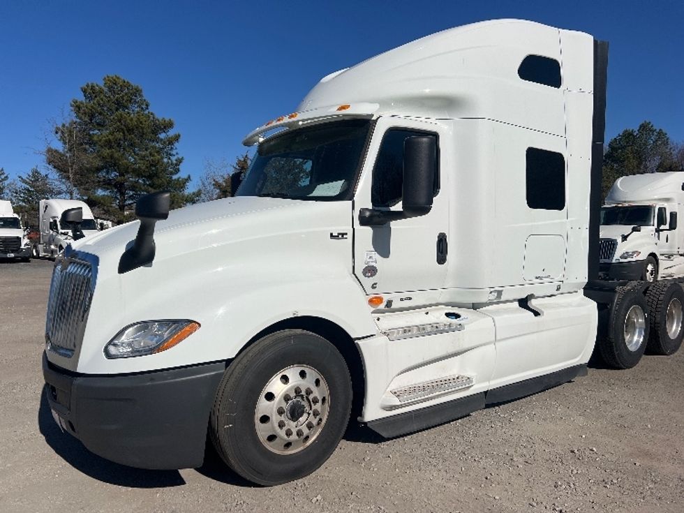 Sleeper Tractor-Heavy Duty Tractors-International-2022-LT625-Indian Trail-NC-278,419\n\t\tmiles-$ 71,750 - Image 3