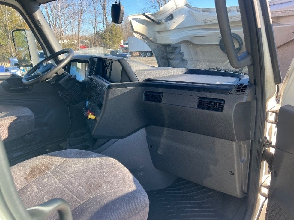 Sleeper Tractor-Heavy Duty Tractors-International-2022-LT625-Indian Trail-NC-393,632\n\t\tmiles-$ 61,250 - Image 14