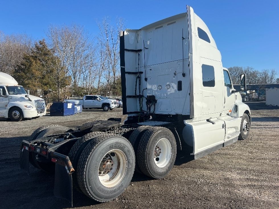 Sleeper Tractor-Heavy Duty Tractors-International-2022-LT625-Indian Trail-NC-393,632\n\t\tmiles-$ 61,250 - Image 7