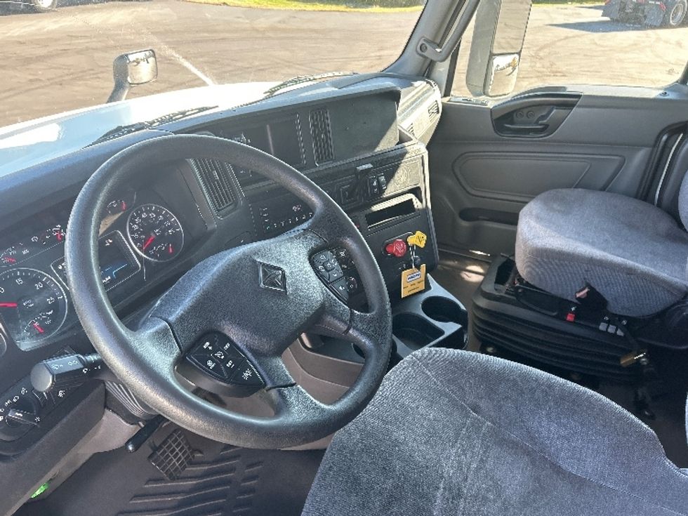 Sleeper Tractor-Heavy Duty Tractors-International-2022-LT625-Indianapolis-IN-436,366\n\t\tmiles-$ 61,000 - Image 10