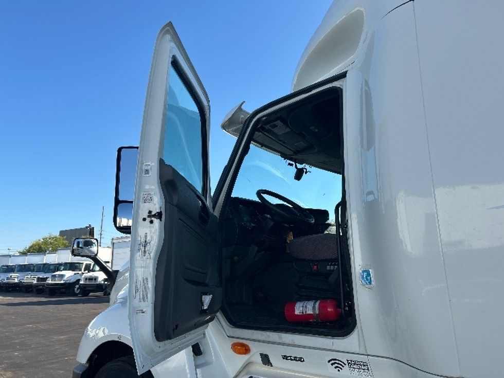 Sleeper Tractor-Heavy Duty Tractors-International-2022-LT625-Indianapolis-IN-436,366\n\t\tmiles-$ 61,000 - Image 9