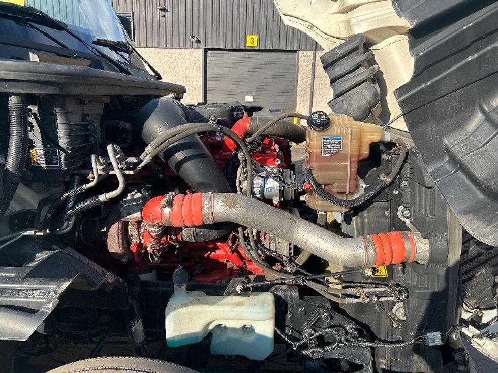 Sleeper Tractor-Heavy Duty Tractors-International-2022-LT625-Jessup-PA-482,733\n\t\tmiles-$ 52,000 - Image 20