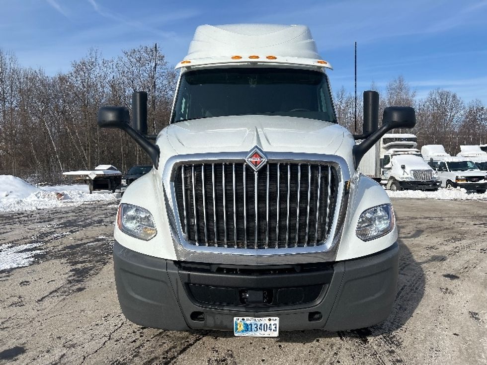 Sleeper Tractor-Heavy Duty Tractors-International-2022-LT625-Jessup-PA-491,586\n\t\tmiles-$ 51,250 - Image 2