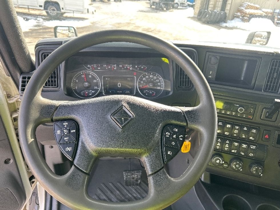 Sleeper Tractor-Heavy Duty Tractors-International-2022-LT625-Jessup-PA-515,903\n\t\tmiles-$ 52,250 - Image 11