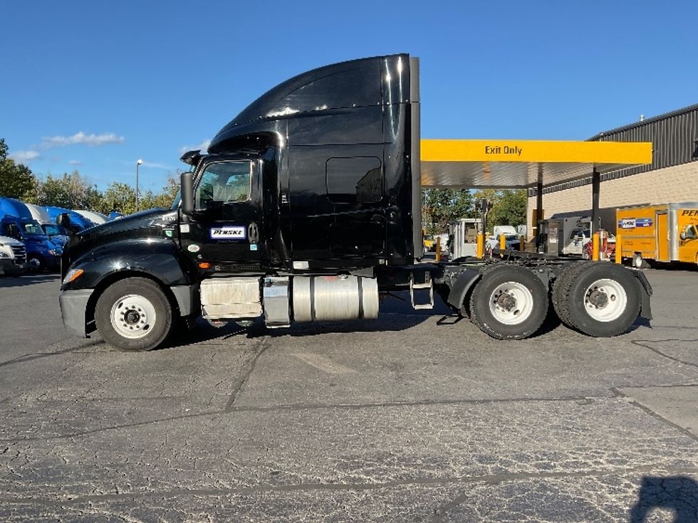 Sleeper Tractor-Heavy Duty Tractors-International-2022-LT625-Jessup-PA-535,479\n\t\tmiles-$ 57,500 - Image 4