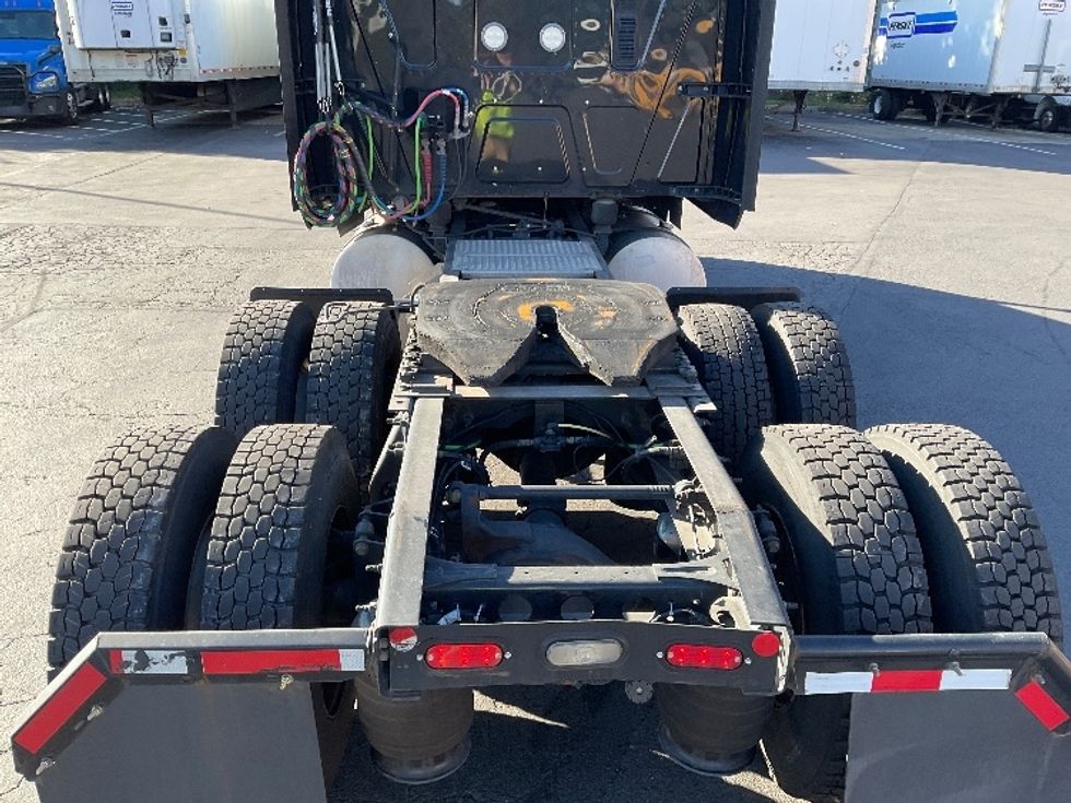 Sleeper Tractor-Heavy Duty Tractors-International-2022-LT625-Jessup-PA-535,479\n\t\tmiles-$ 57,500 - Image 6