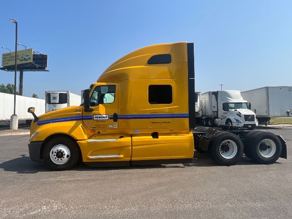 Sleeper Tractor-Heavy Duty Tractors-International-2022-LT625-Jonesboro-GA-277,202\n\t\tmiles-$ 78,000 - Image 4