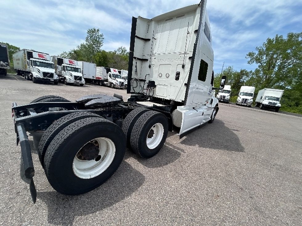 Sleeper Tractor-Heavy Duty Tractors-International-2022-LT625-Kalamazoo-MI-415,969\n\t\tmiles-$ 60,750 - Image 7