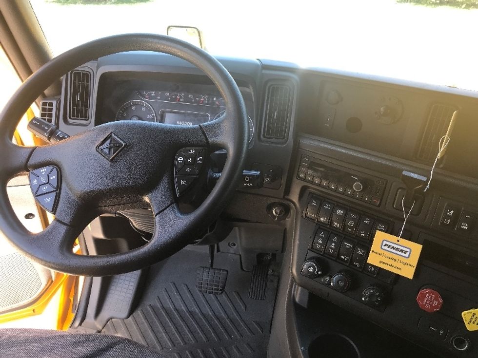 Sleeper Tractor-Heavy Duty Tractors-International-2022-LT625-Kansas City-MO-547,386\n\t\tmiles-$ 45,250 - Image 11