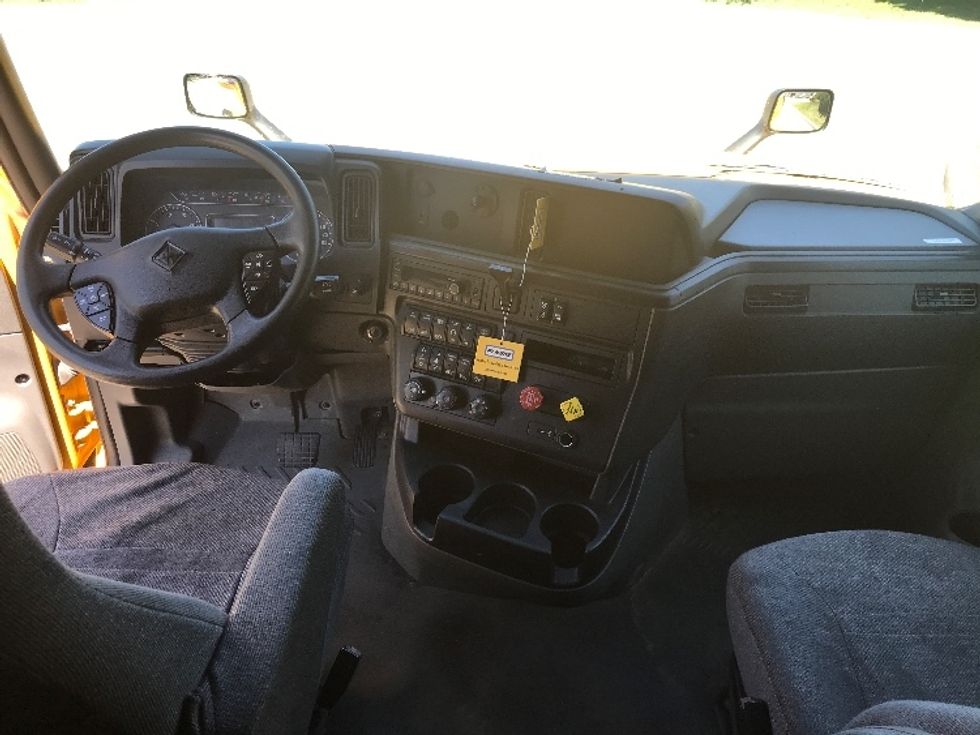 Sleeper Tractor-Heavy Duty Tractors-International-2022-LT625-Kansas City-MO-547,386\n\t\tmiles-$ 45,250 - Image 12