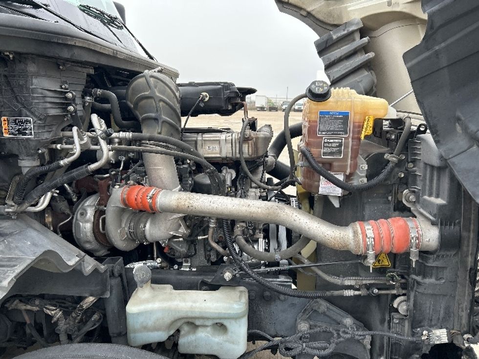 Sleeper Tractor-Heavy Duty Tractors-International-2022-LT625-Katy-TX-364,999\n\t\tmiles-$ 48,250 - Image 20