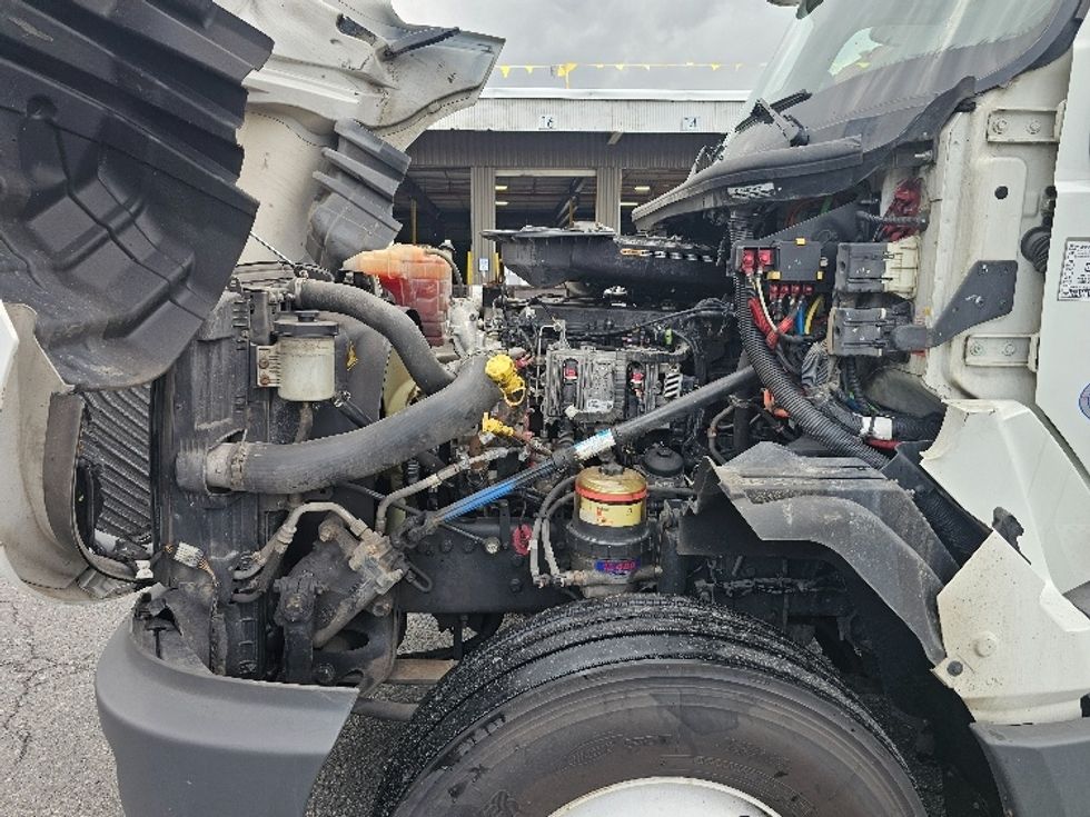 Sleeper Tractor-Heavy Duty Tractors-International-2022-LT625-Kearny-NJ-311,035\n\t\tmiles-$ 52,000 - Image 21