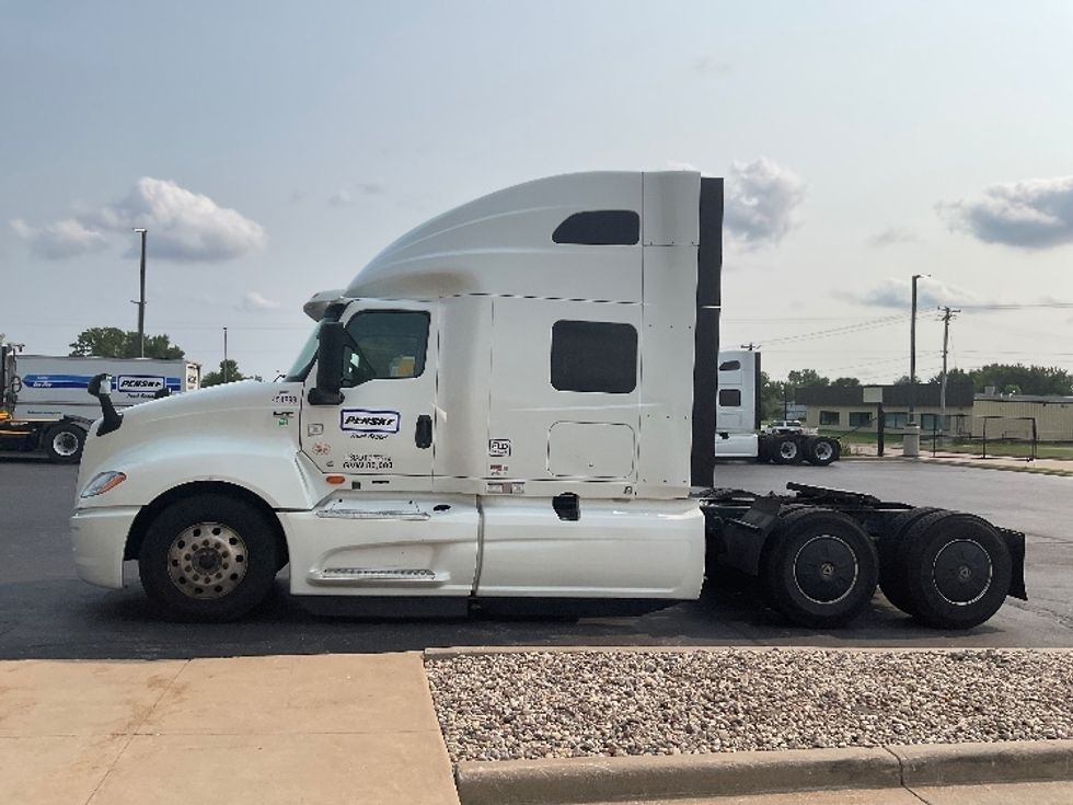 Sleeper Tractor-Heavy Duty Tractors-International-2022-LT625-La Porte-IN-413,823\n\t\tmiles-$ 67,750 - Image 4