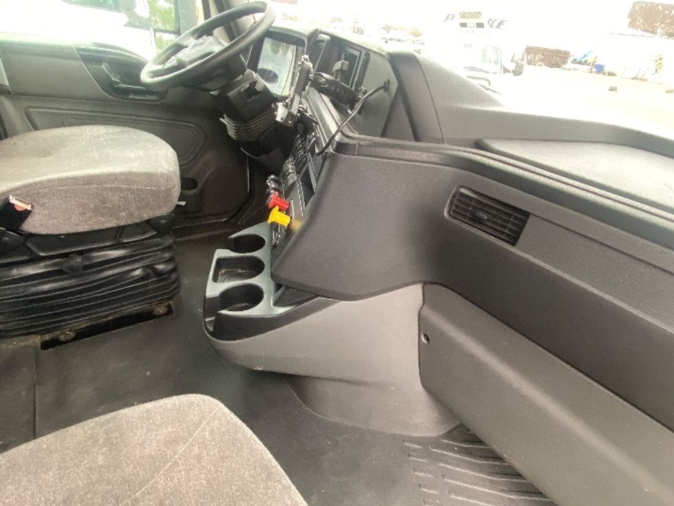 Sleeper Tractor-Heavy Duty Tractors-International-2022-LT625-Laredo-TX-613,153\n\t\tmiles-$ 42,500 - Image 15