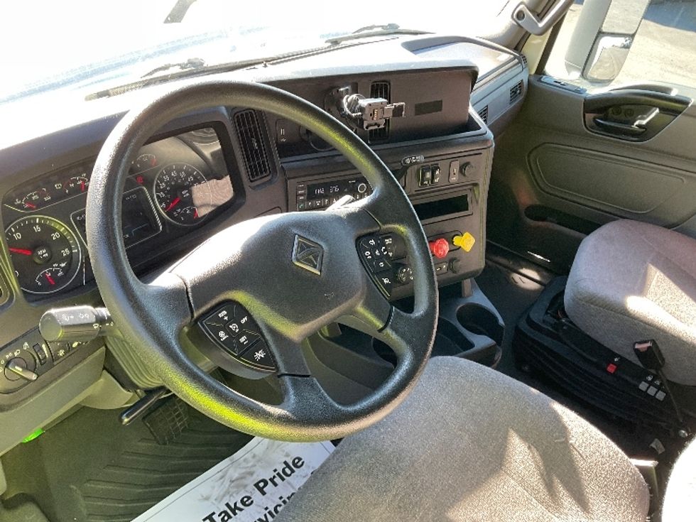 Sleeper Tractor-Heavy Duty Tractors-International-2022-LT625-Las Vegas-NV-348,712\n\t\tmiles-$ 71,000 - Image 10