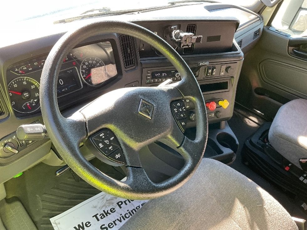 Sleeper Tractor-Heavy Duty Tractors-International-2022-LT625-Las Vegas-NV-348,712\n\t\tmiles-$ 71,000 - Image 11