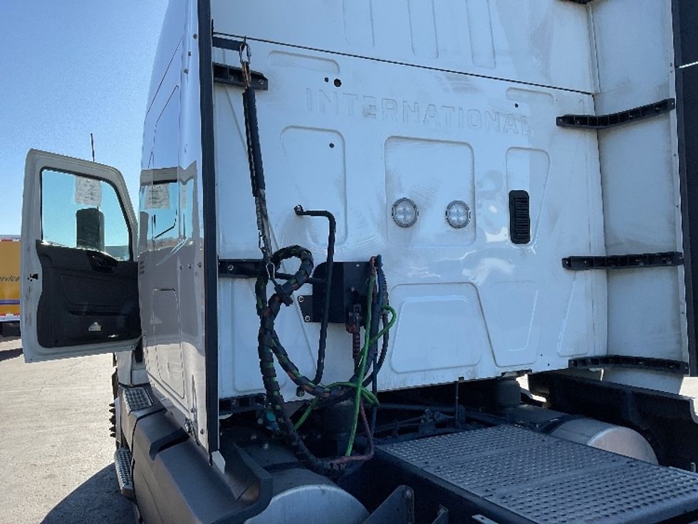 Sleeper Tractor-Heavy Duty Tractors-International-2022-LT625-Las Vegas-NV-348,712\n\t\tmiles-$ 71,000 - Image 22