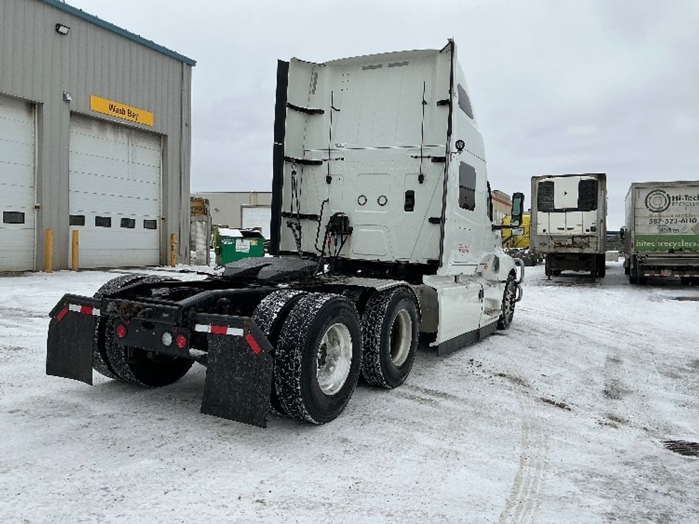 Sleeper Tractor-Heavy Duty Tractors-International-2022-LT625-Lethbridge-AB-626,143\n\t\tkm-$ 87,500 - Image 7
