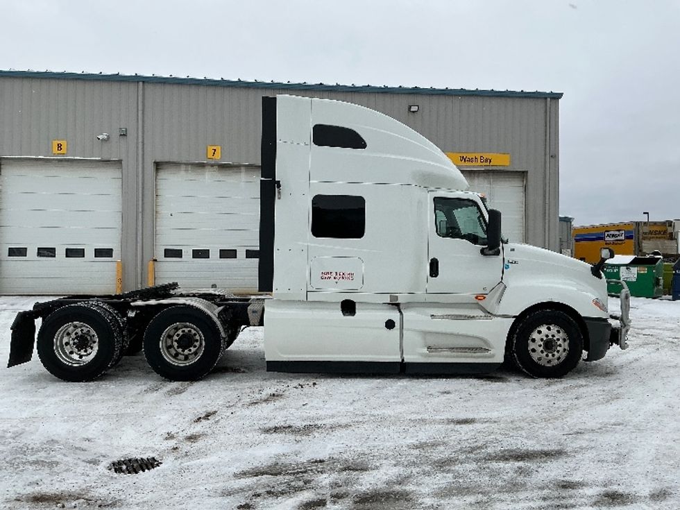 Sleeper Tractor-Heavy Duty Tractors-International-2022-LT625-Lethbridge-AB-626,143\n\t\tkm-$ 87,500 - Image 8