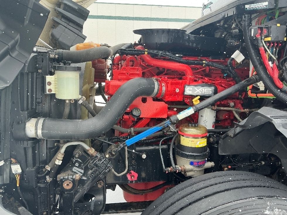 Sleeper Tractor-Heavy Duty Tractors-International-2022-LT625-Lethbridge-AB-679,351\n\t\tkm-$ 80,750 - Image 21