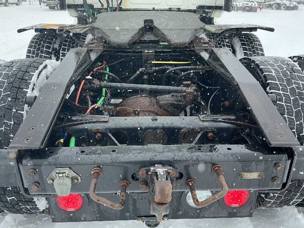 Sleeper Tractor-Heavy Duty Tractors-International-2022-LT625-Lethbridge-AB-679,351\n\t\tkm-$ 80,750 - Image 6