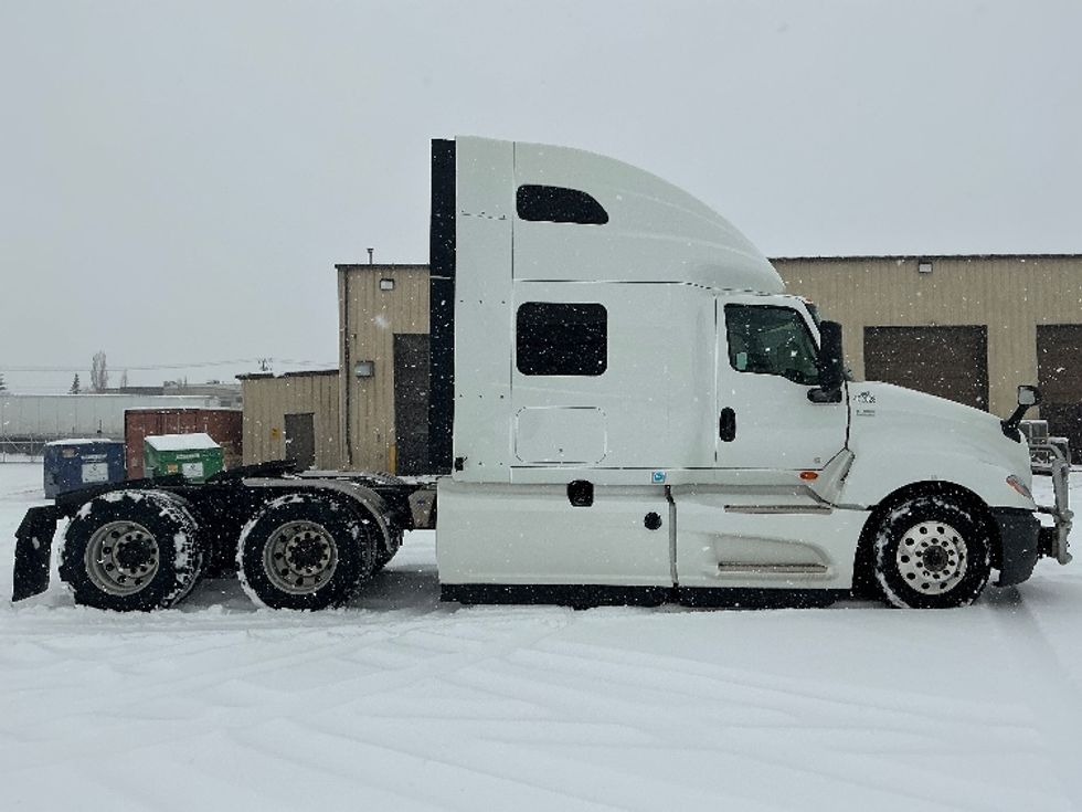Sleeper Tractor-Heavy Duty Tractors-International-2022-LT625-Lethbridge-AB-679,351\n\t\tkm-$ 80,750 - Image 8