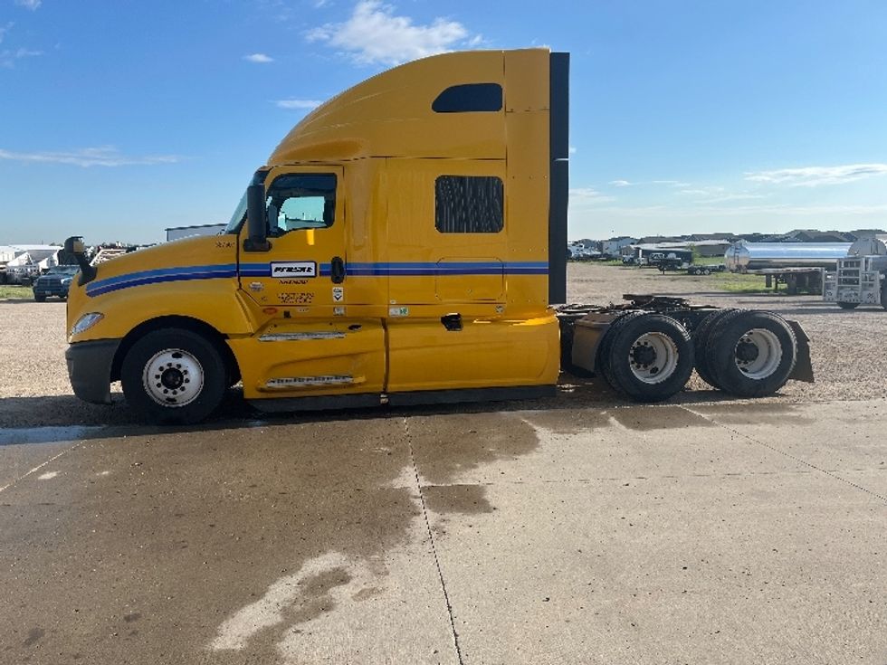 Sleeper Tractor-Heavy Duty Tractors-International-2022-LT625-Lincoln-ND-416,872\n\t\tmiles-$ 55,000 - Image 4