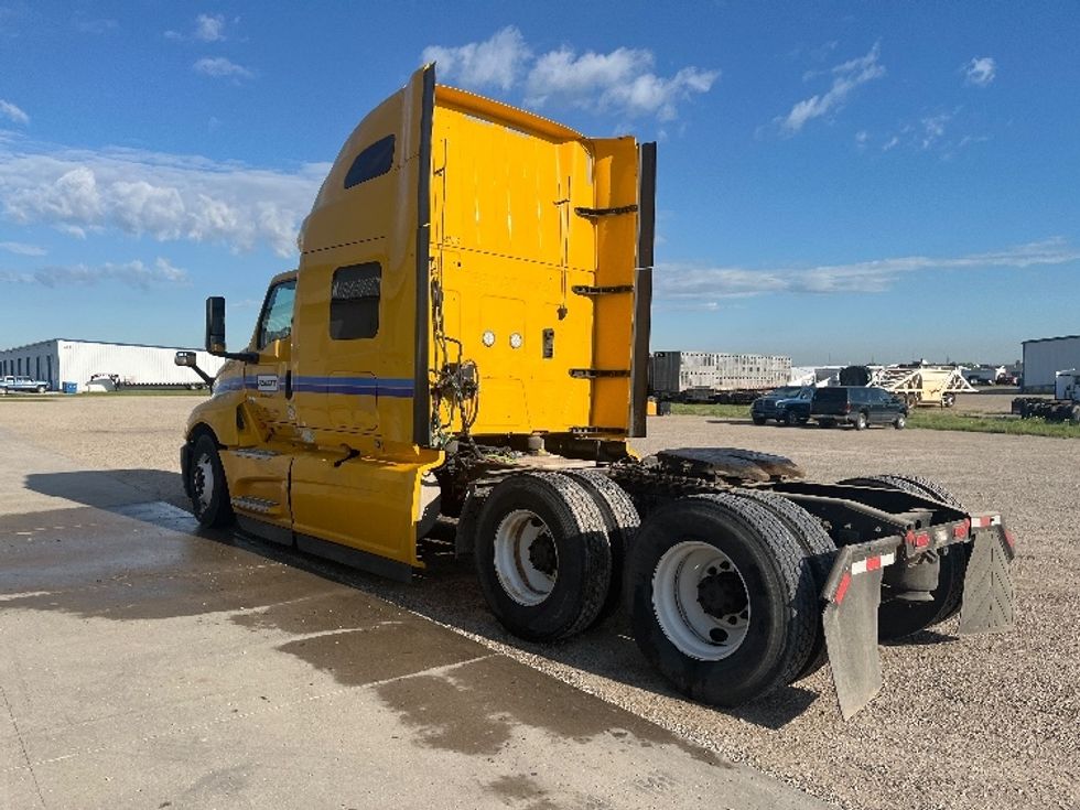 Sleeper Tractor-Heavy Duty Tractors-International-2022-LT625-Lincoln-ND-416,872\n\t\tmiles-$ 55,000 - Image 5