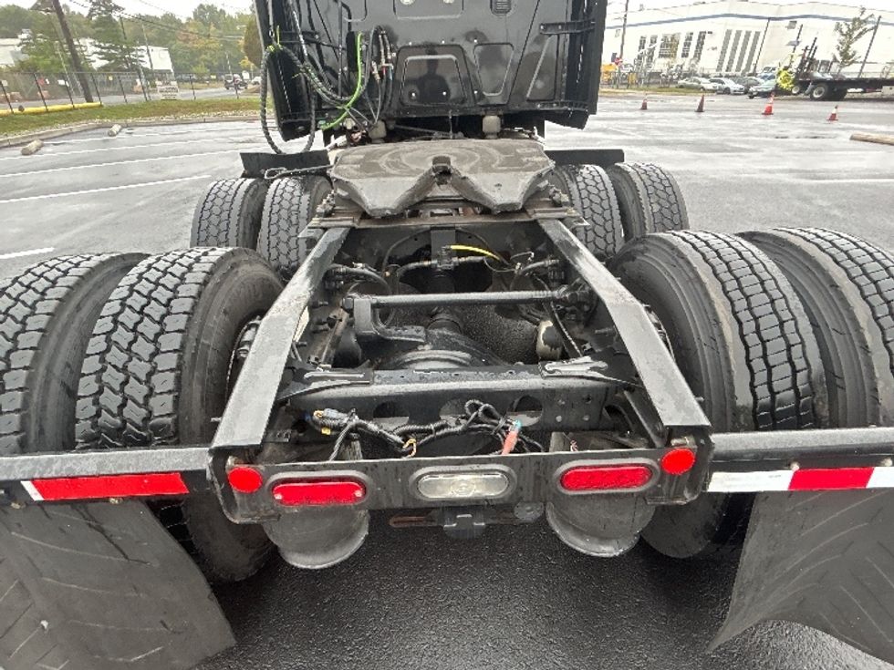 Sleeper Tractor-Heavy Duty Tractors-International-2022-LT625-Linden-NJ-345,350\n\t\tmiles-$ 48,500 - Image 6