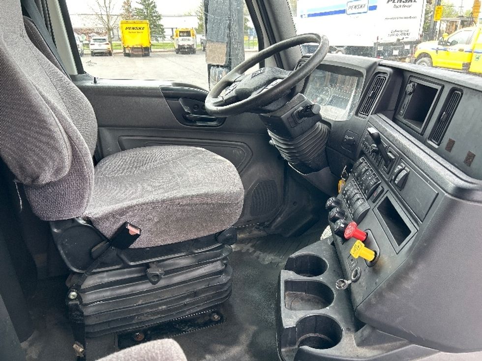 Sleeper Tractor-Heavy Duty Tractors-International-2022-LT625-Liverpool-NY-345,215\n\t\tmiles-$ 66,250 - Image 15