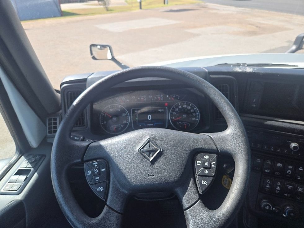 Sleeper Tractor-Heavy Duty Tractors-International-2022-LT625-Longview-TX-470,571\n\t\tmiles-$ 63,000 - Image 11